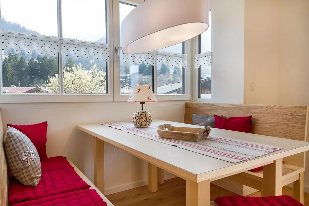Apartment Landhaus Deiser Ferienwohnungen, Haus Maximilian Oberstdorf Germany